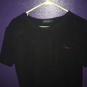 A black gucci shirt